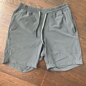 Lululemon Bowline Short 8" Stretch Ripstop Gray Medium M.